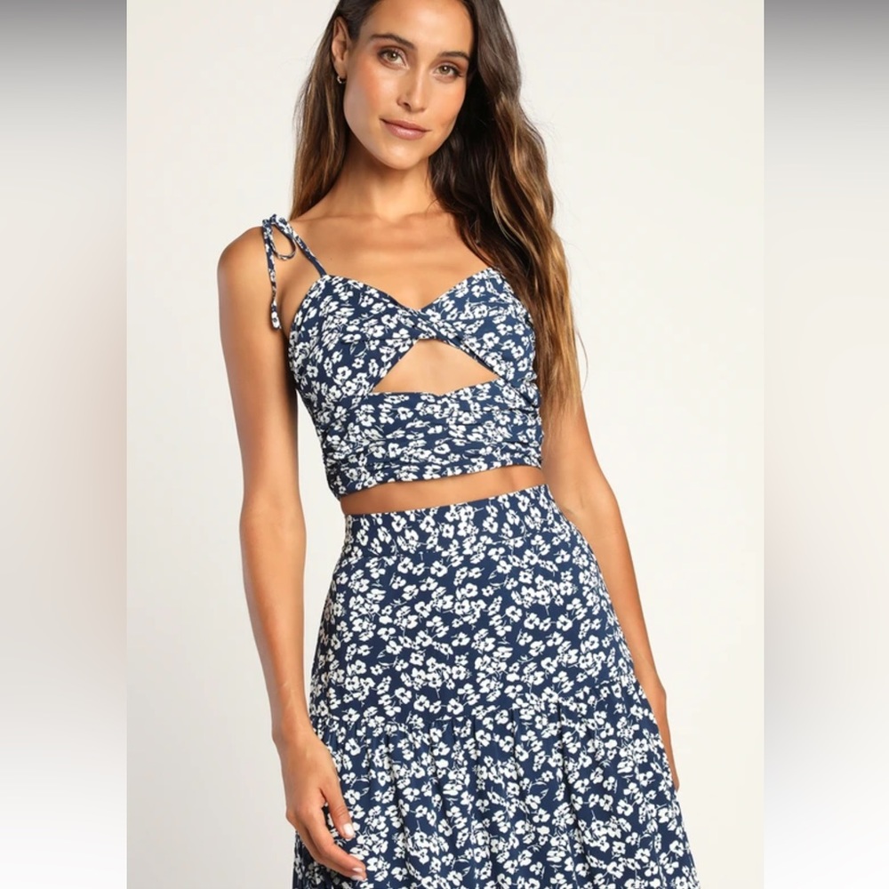 Lulus NWT Set for the Season Navy Floral Tie-Strap Two-Piece Midi Dress - Small